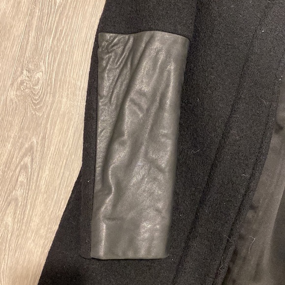 Club Monaco black leather and wool coat - Picture 4 of 5